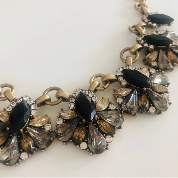 Accent necklace / like new - Picture 1 of 3